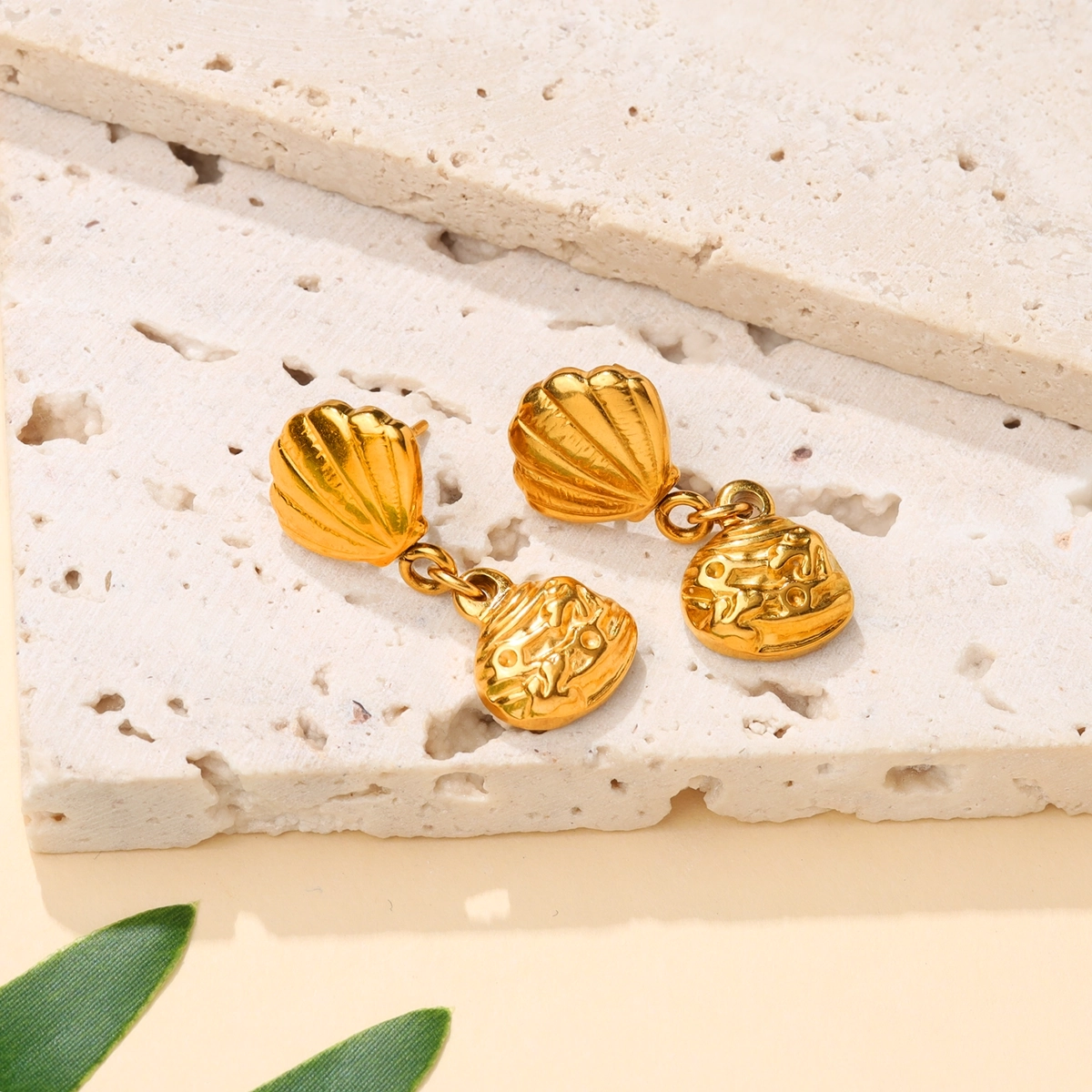 Shell Stud Earring
