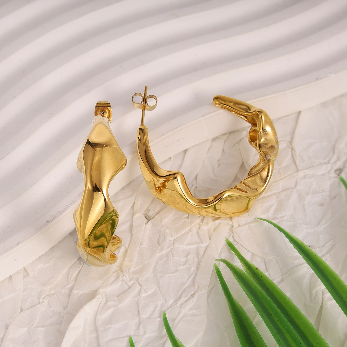 Ripple Stud Earrings