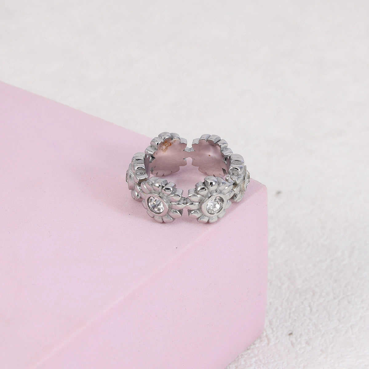 Zircon Chrysanthemum Ring