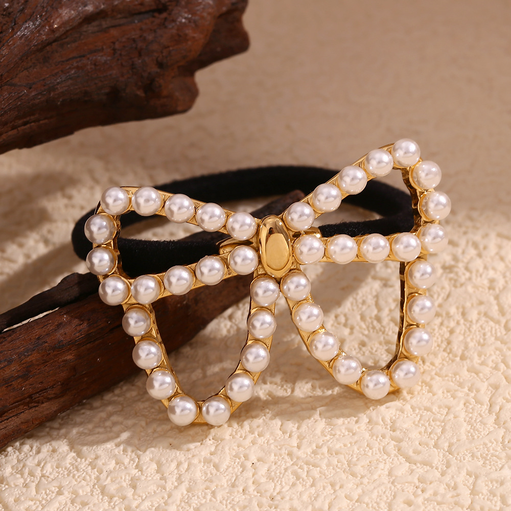 Pearl Bow Pony Cuff