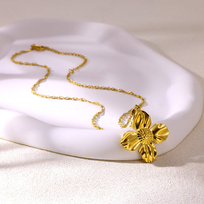 Flower Pendant Necklace