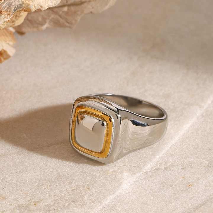 Retro Texture Color Blocked Ring