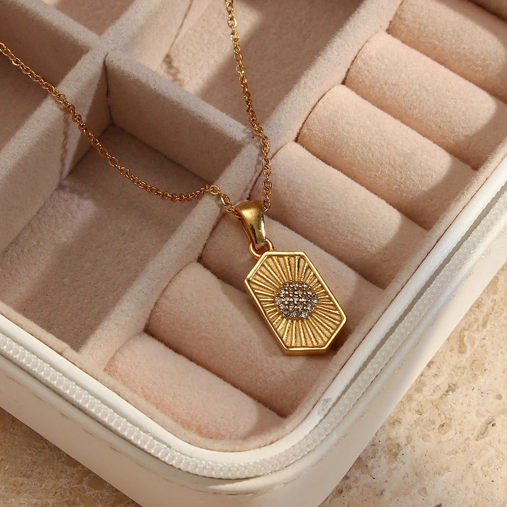 Geometric Zircon Grain Tarot Necklace