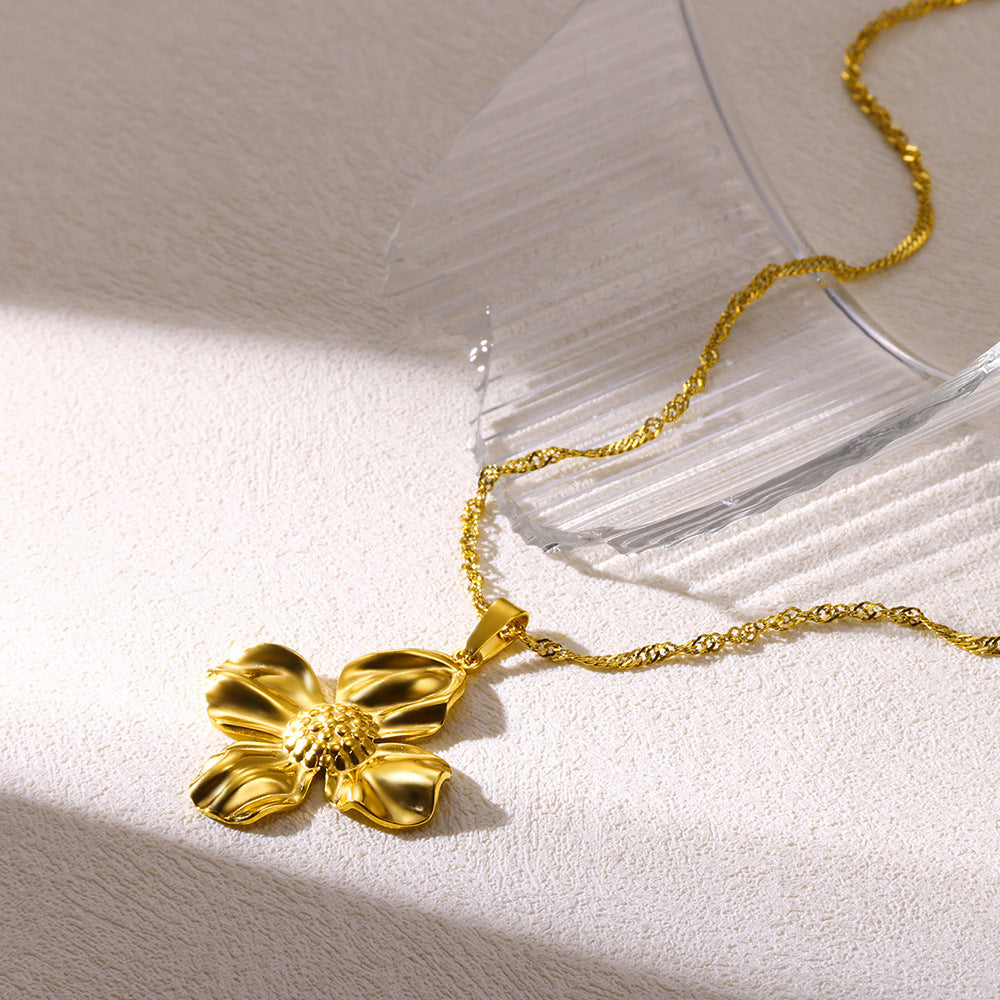 Flower Pendant Necklace