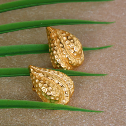 Shell Shape Hammered Gold Earrings