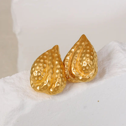 Shell Shape Hammered Gold Earrings