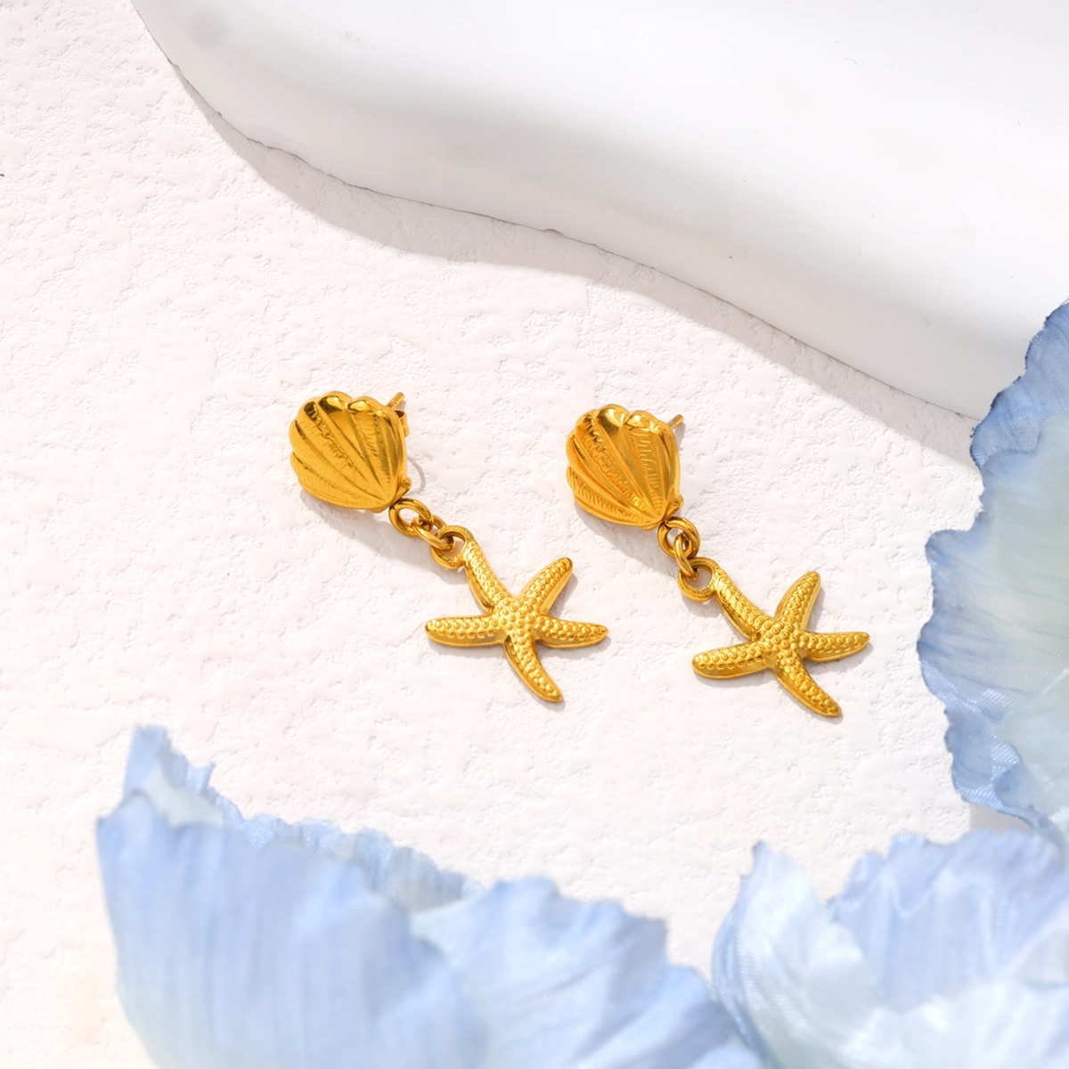 Shell and Starfish Pendant Stud Earring
