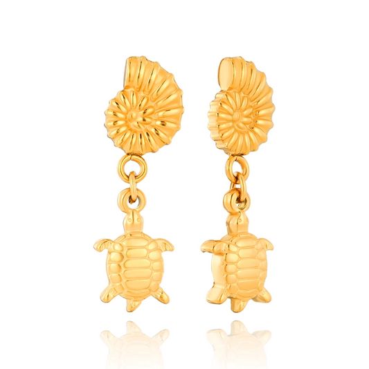 Turtle and Conch Stud Earring