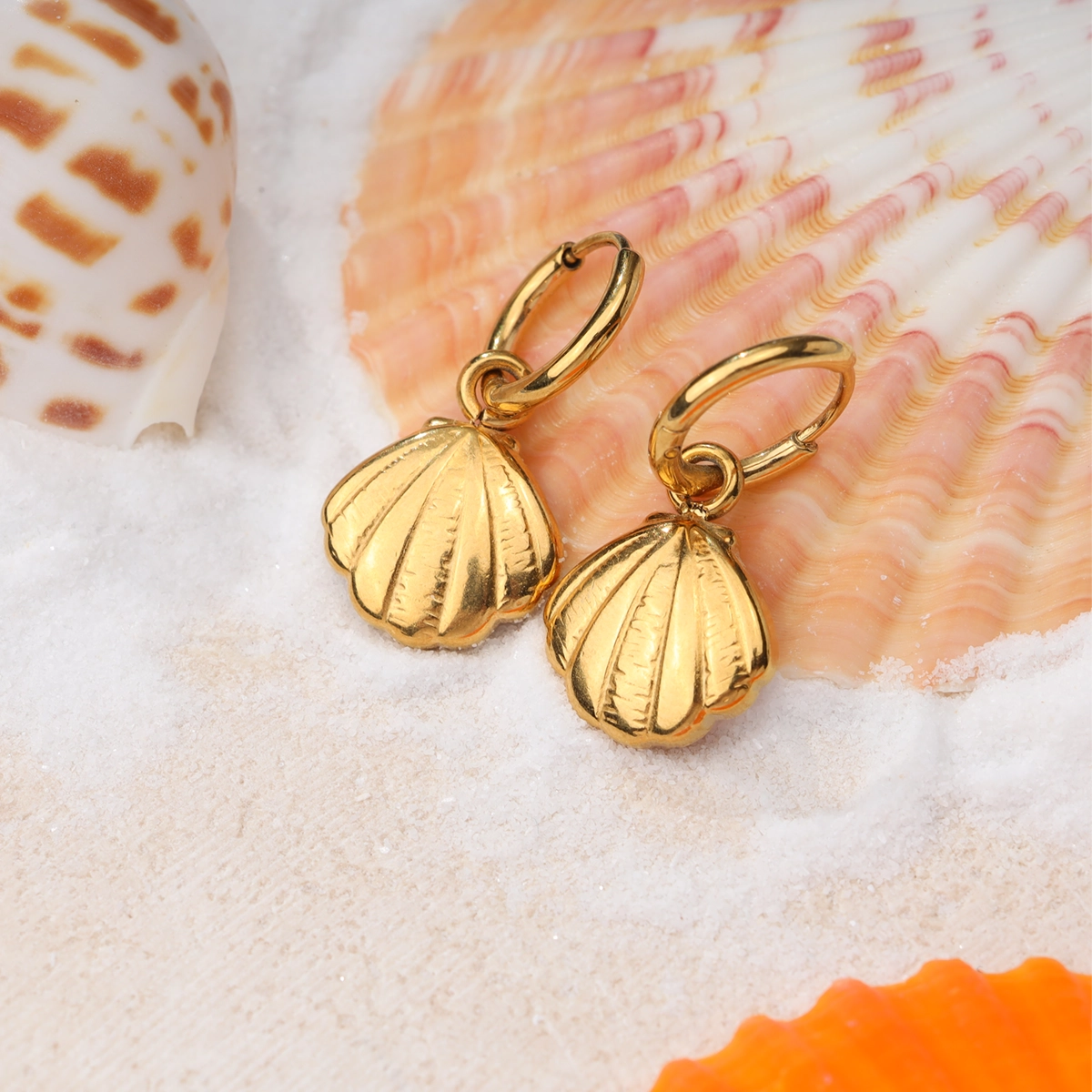 Shell Pendant Earrings