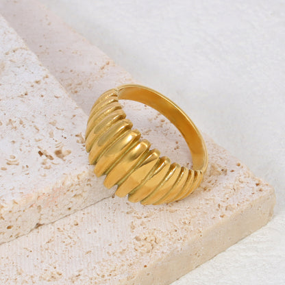 Chunky Ribbed Dome Ring