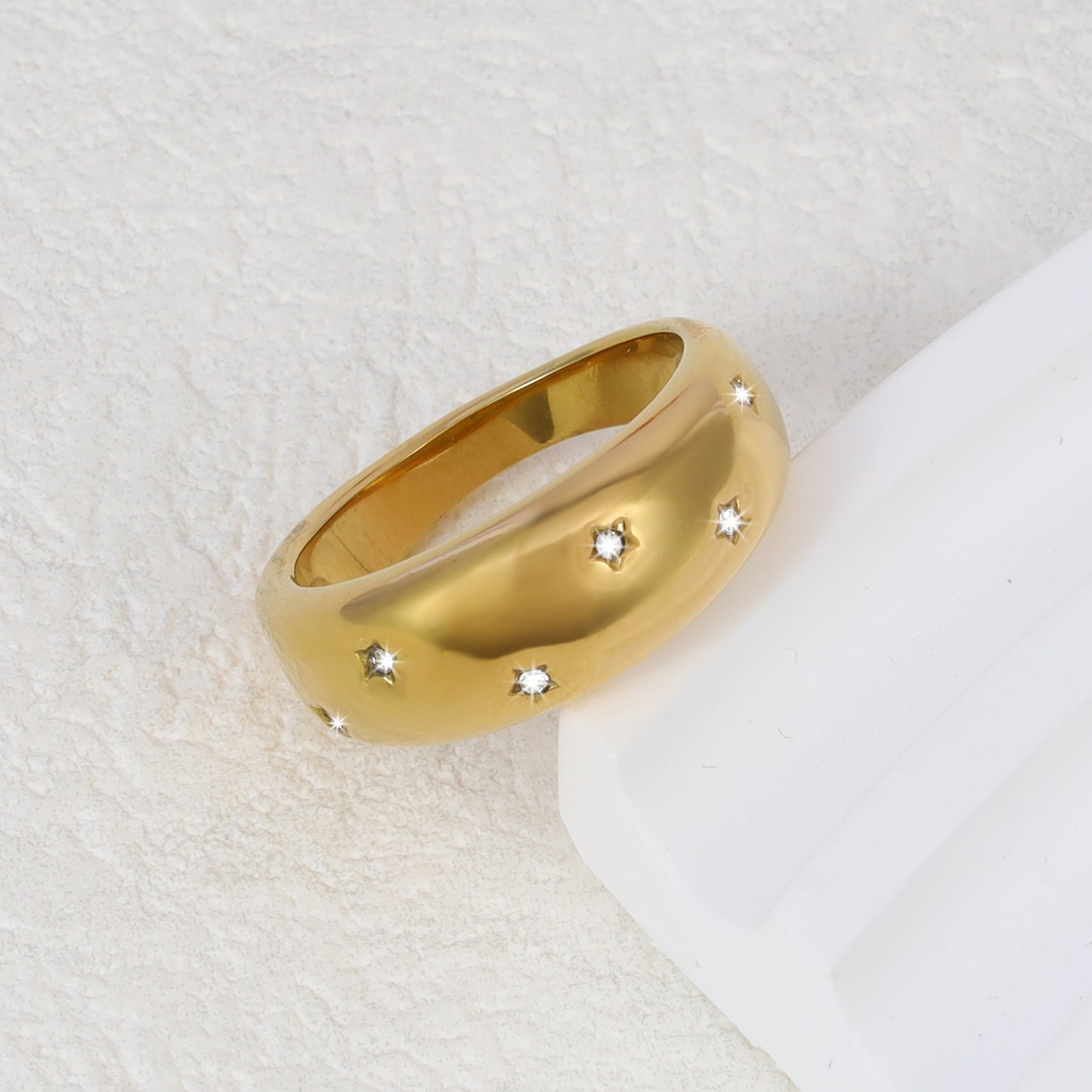 Star Zircon Gold Ring