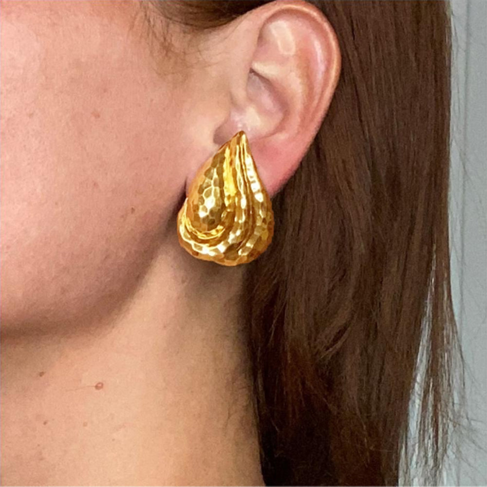 Shell Shape Hammered Gold Earrings