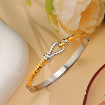 Horseshoe Clasp Bracelet Bangle