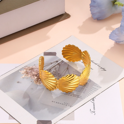 Shell Bracelet Bangle