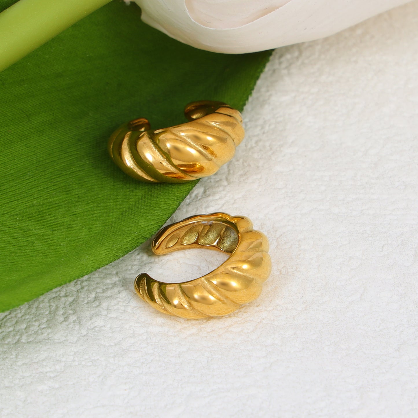 Ribbed Cuff Earrings