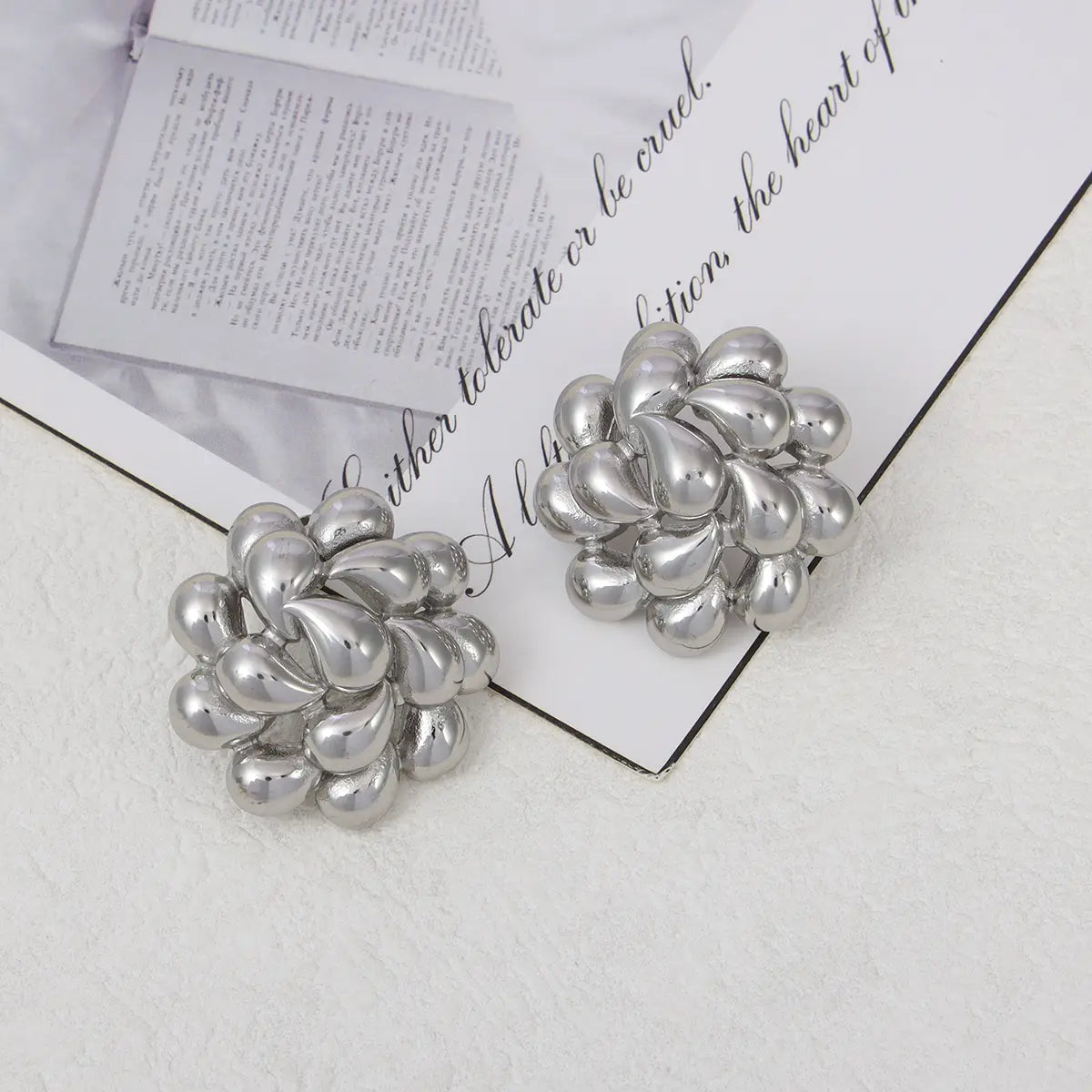 Rotating Water Drop Flower Earrings