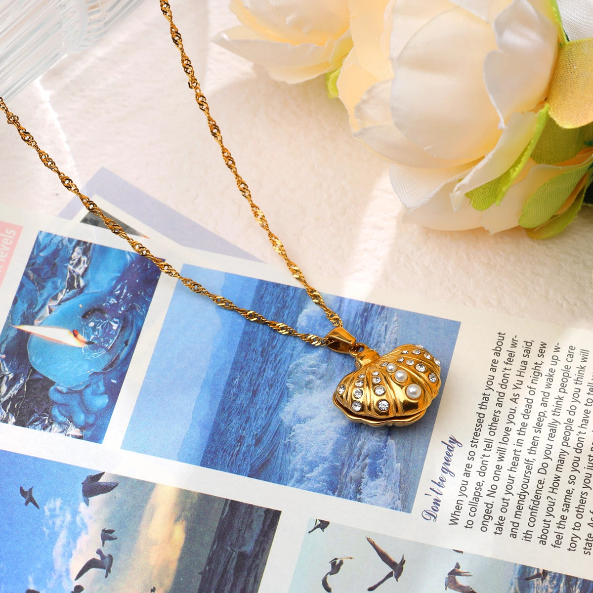 Magnetic Shell Pearl Pendant Necklace