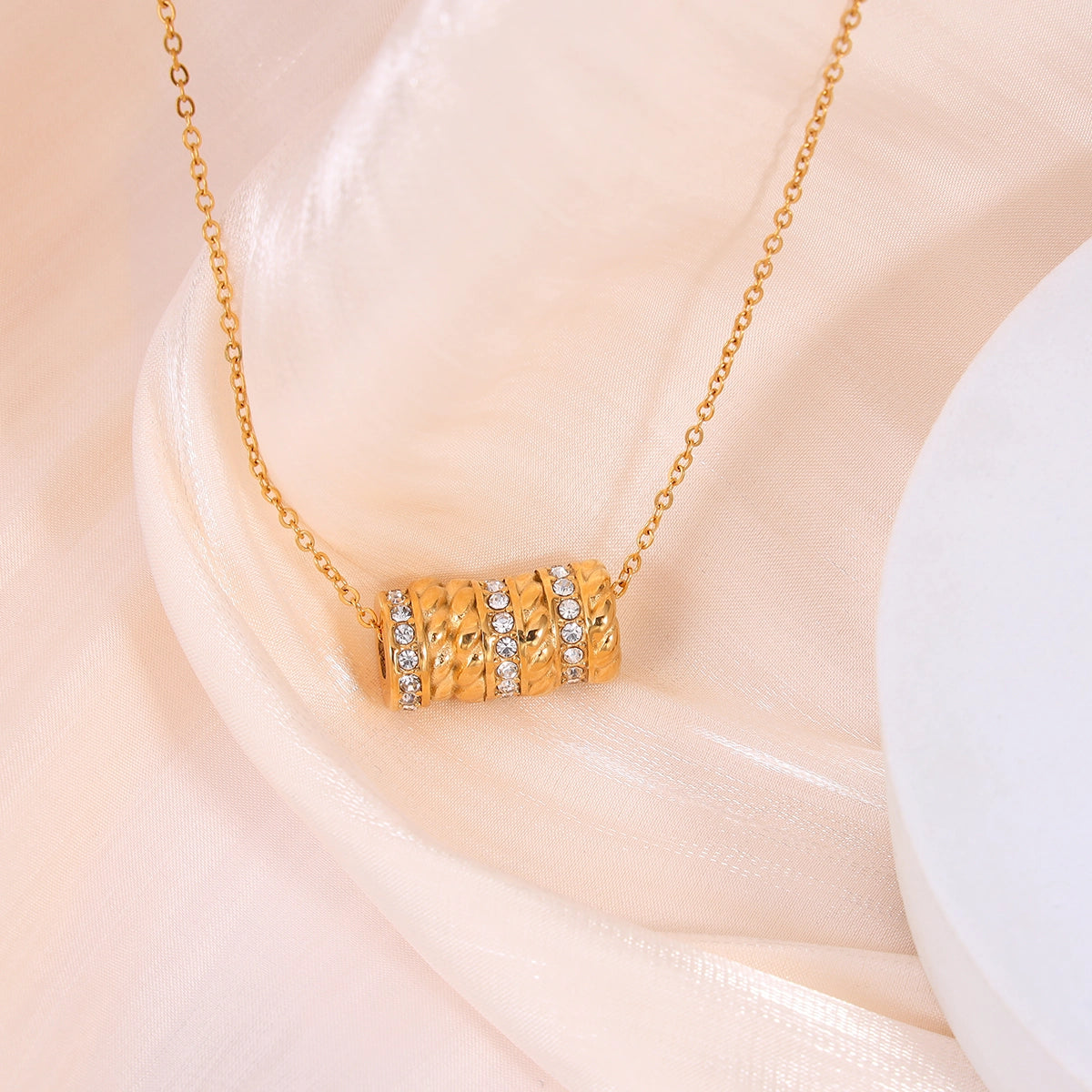 Zircon Triple Circle Pendant Necklace