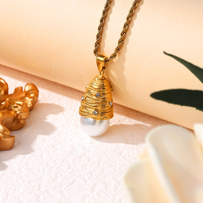 Bead Pendant Necklace