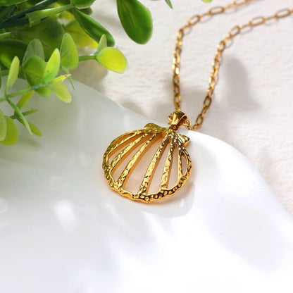 Hollow Shell Pendant Necklace