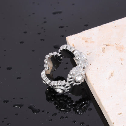 Zircon Chrysanthemum Ring