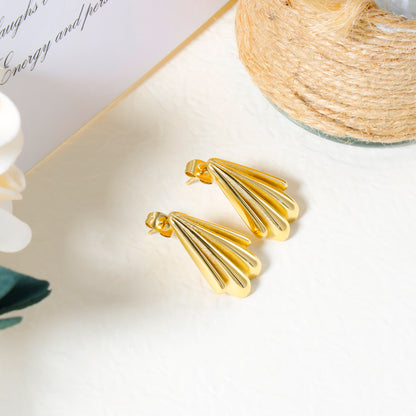 Seashell Gold Stud Earrings